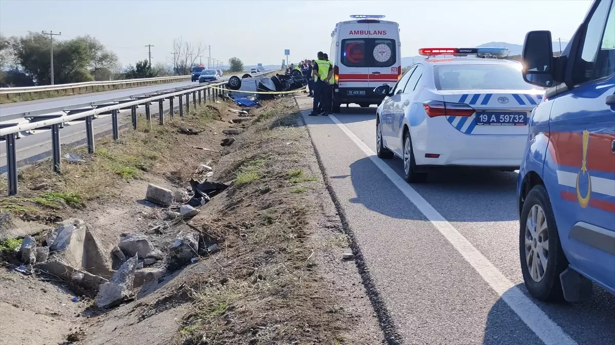 Çorum'da feci kaza: Polis çift hayatını kaybetti, çocukları yaralandı